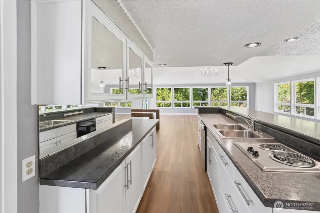 346 Lawrence Street Hoquiam WA 98550