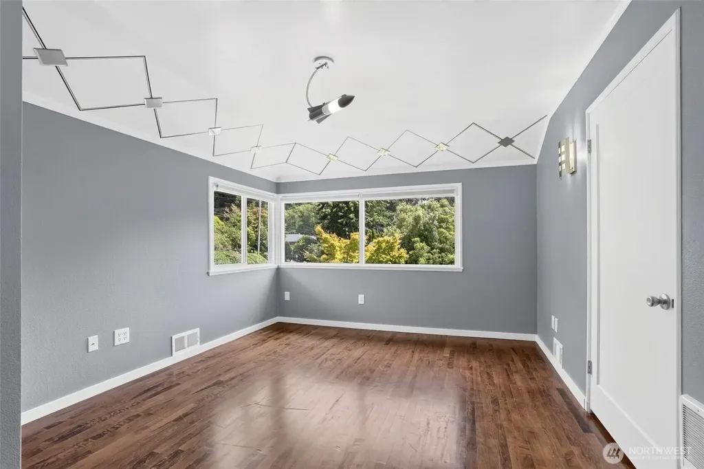 346 Lawrence Street Hoquiam WA 98550