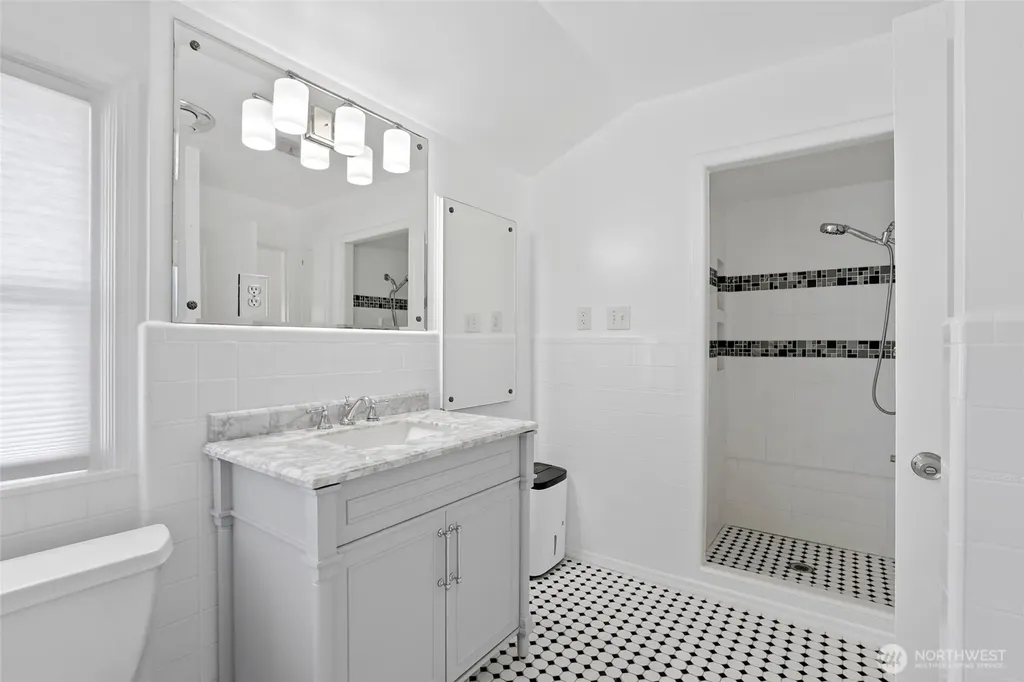 346 Lawrence Street Hoquiam WA 98550