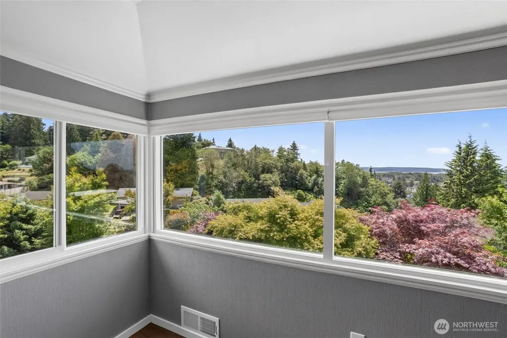 346 Lawrence Street Hoquiam WA 98550