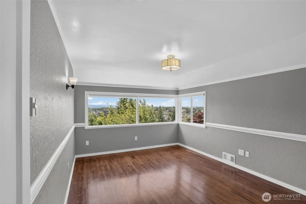 346 Lawrence Street Hoquiam WA 98550