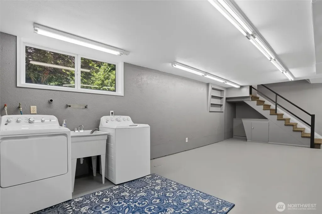 346 Lawrence Street Hoquiam WA 98550