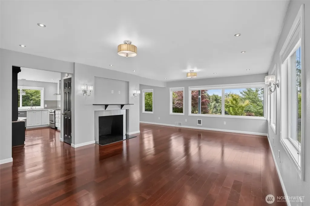 346 Lawrence Street Hoquiam WA 98550