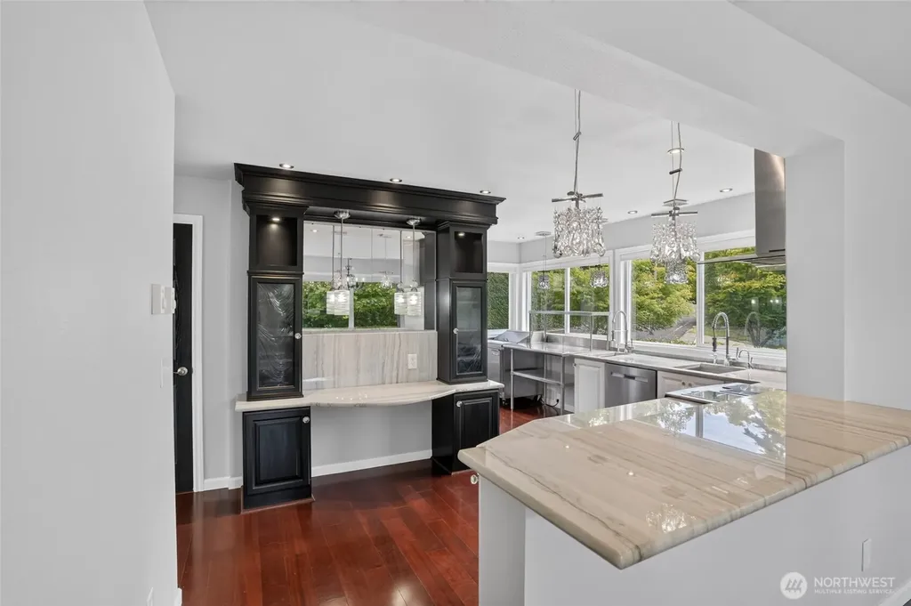 346 Lawrence Street Hoquiam WA 98550