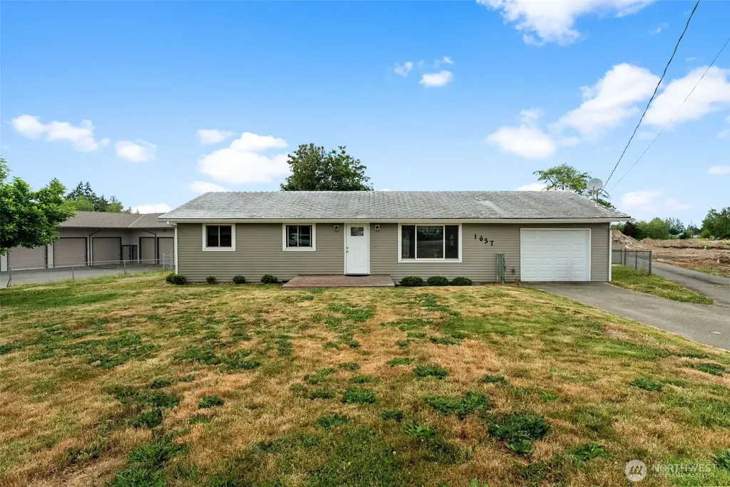 1637 SE Salmonberry Road Port Orchard WA 98366