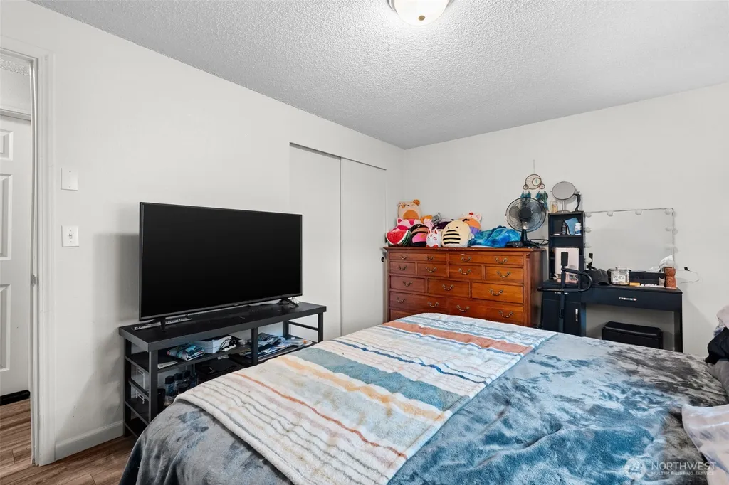 1637 SE Salmonberry Road Port Orchard WA 98366