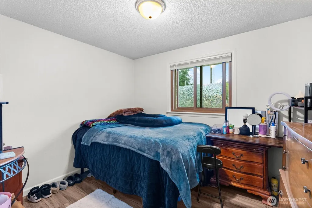 1637 SE Salmonberry Road Port Orchard WA 98366
