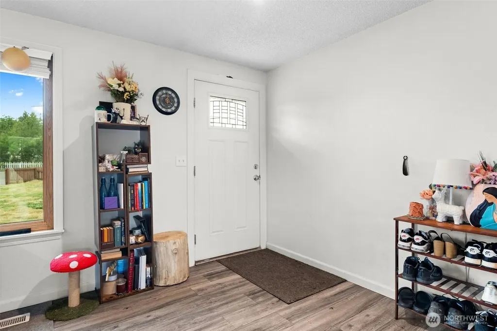 1637 SE Salmonberry Road Port Orchard WA 98366