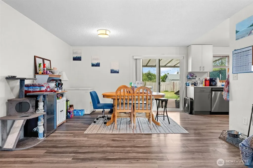1637 SE Salmonberry Road Port Orchard WA 98366