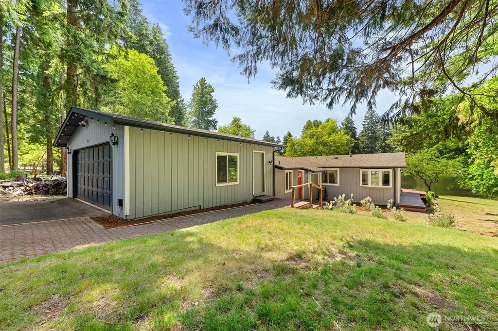 7910 Warbler Court SE Olympia WA 98513