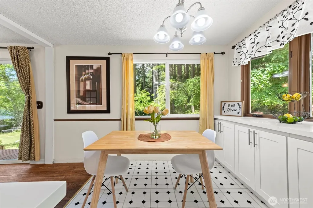 7910 Warbler Court SE Olympia WA 98513