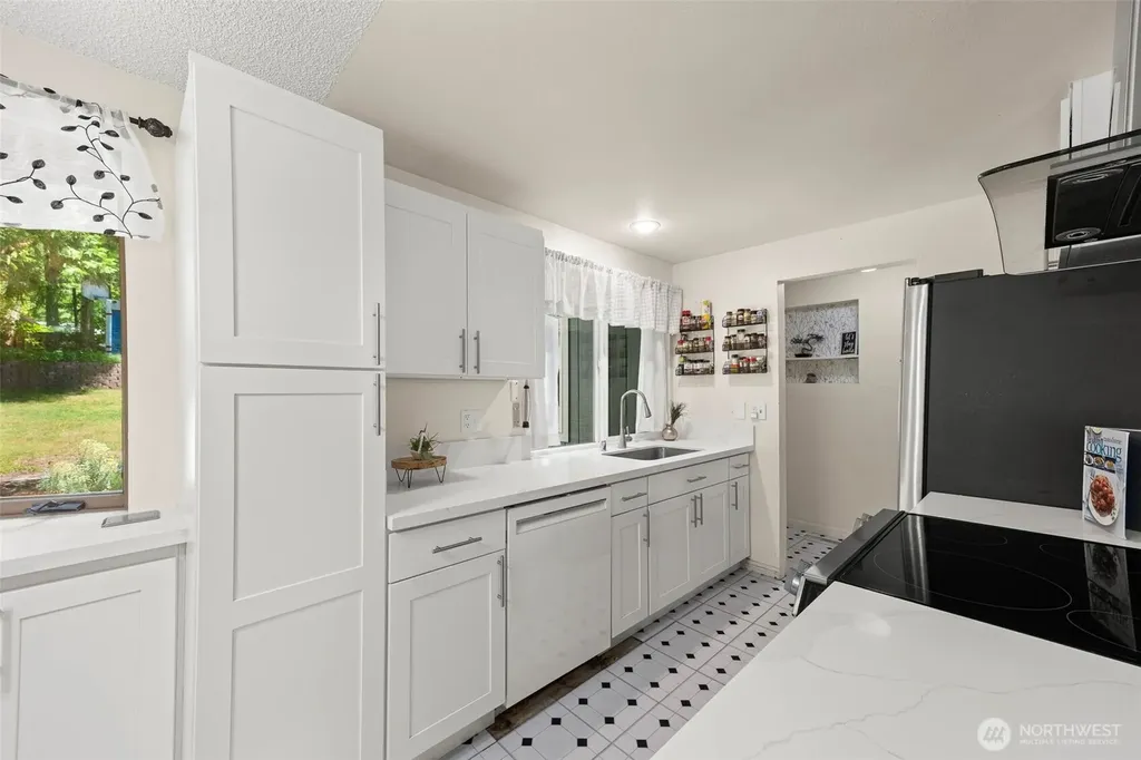 7910 Warbler Court SE Olympia WA 98513