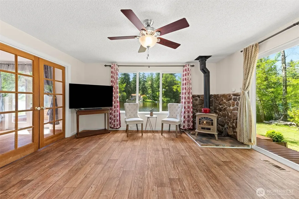 7910 Warbler Court SE Olympia WA 98513