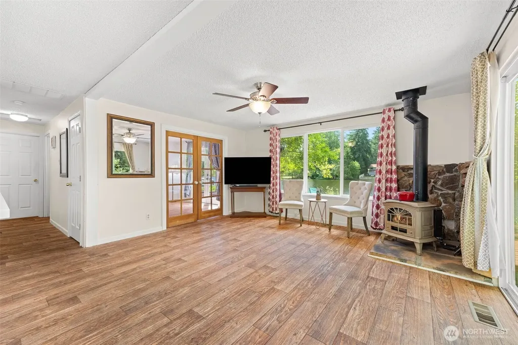 7910 Warbler Court SE Olympia WA 98513