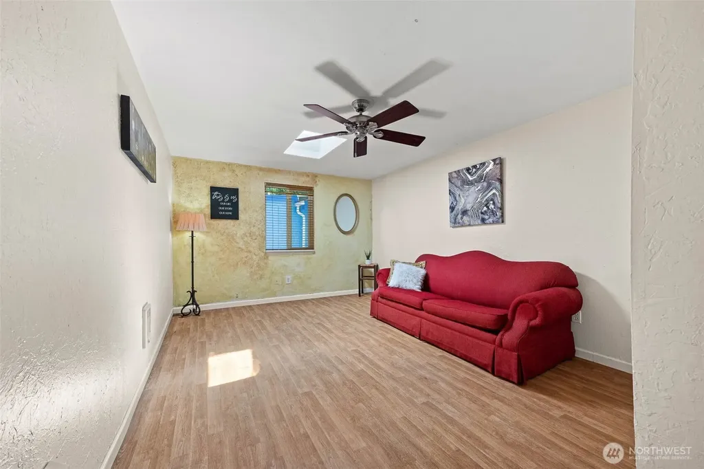 7910 Warbler Court SE Olympia WA 98513