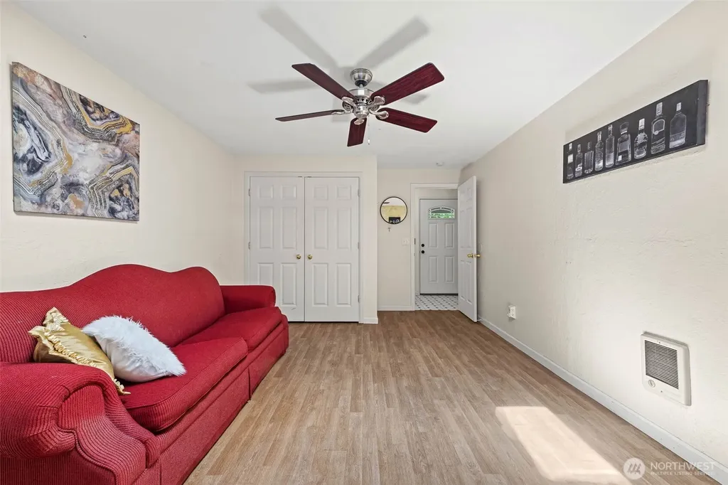 7910 Warbler Court SE Olympia WA 98513