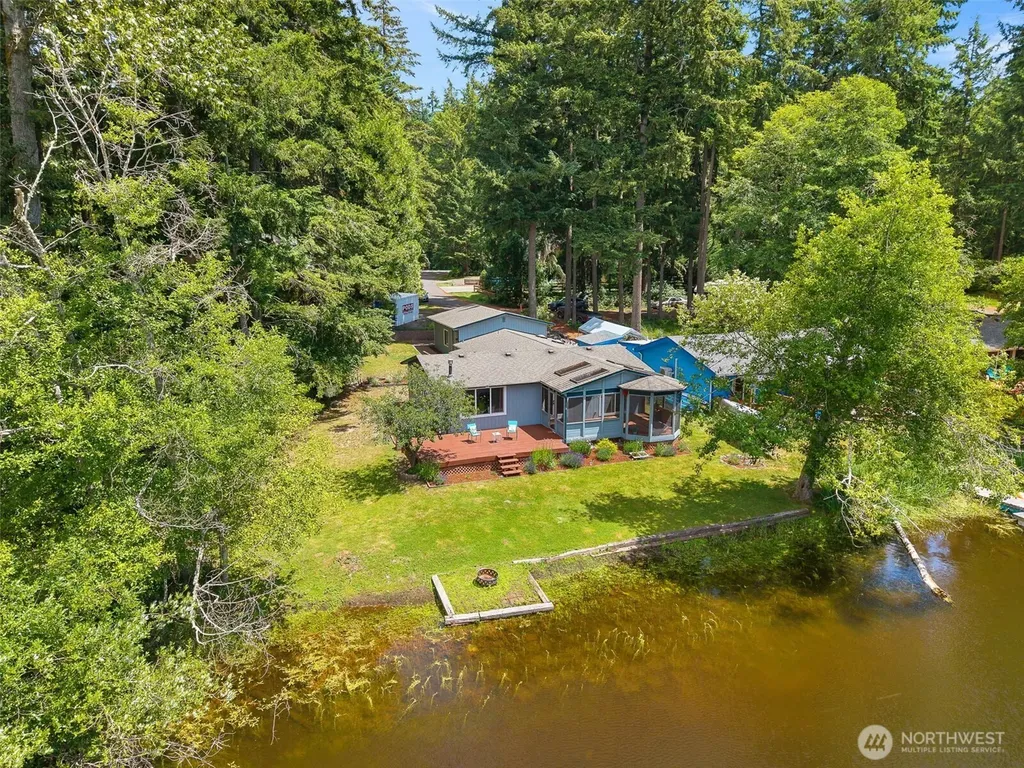 7910 Warbler Court SE Olympia WA 98513