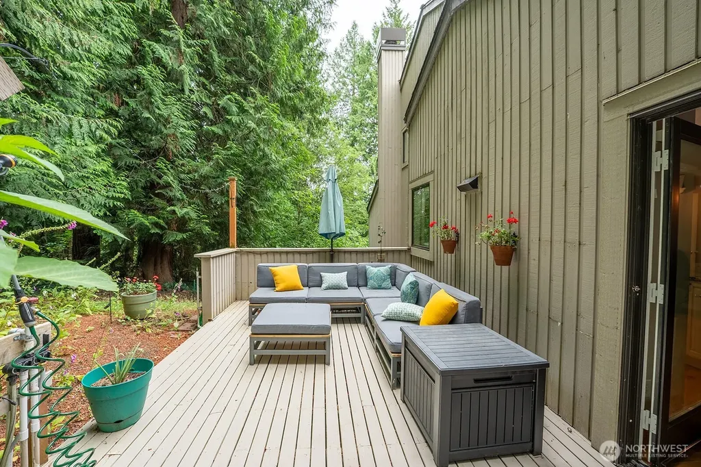 4818 102nd Lane NE Kirkland WA 98033