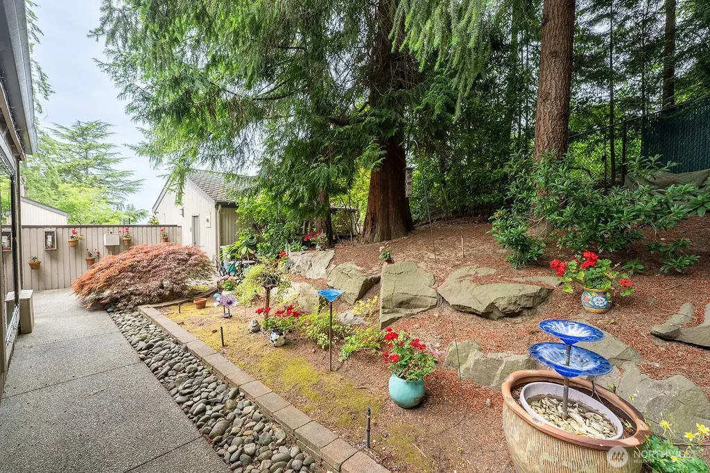 4818 102nd Lane NE Kirkland WA 98033
