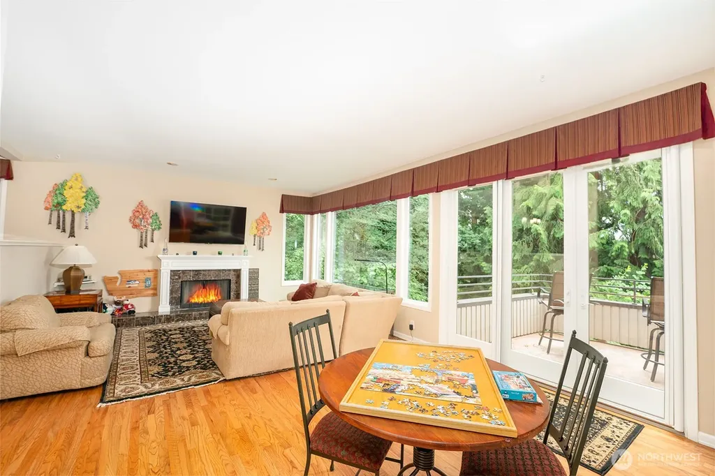 4818 102nd Lane NE Kirkland WA 98033