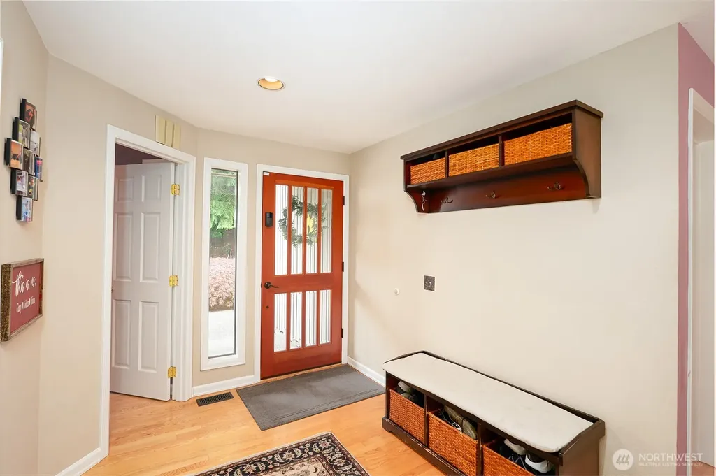 4818 102nd Lane NE Kirkland WA 98033