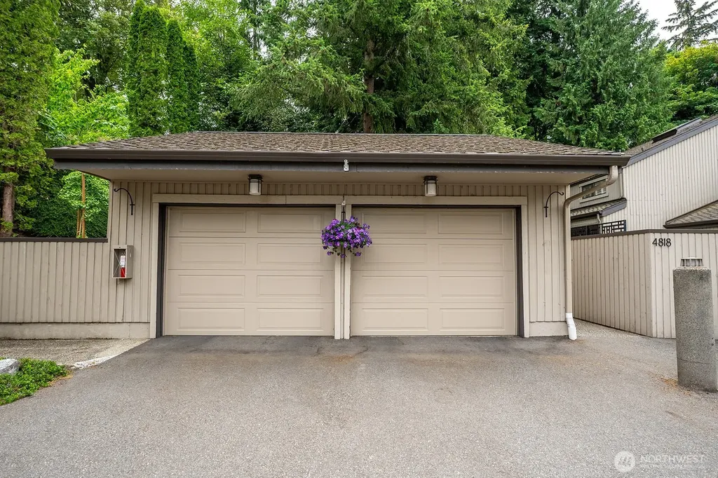 4818 102nd Lane NE Kirkland WA 98033