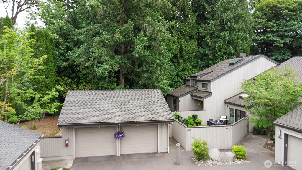 4818 102nd Lane NE Kirkland WA 98033