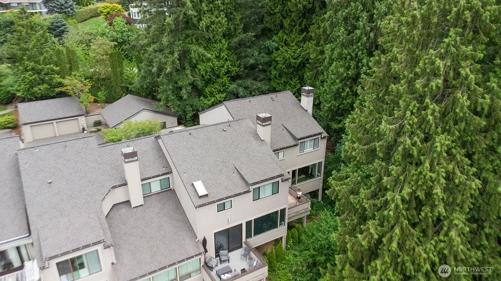 4818 102nd Lane NE Kirkland WA 98033