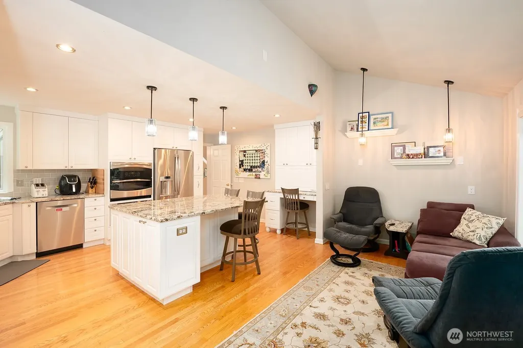 4818 102nd Lane NE Kirkland WA 98033