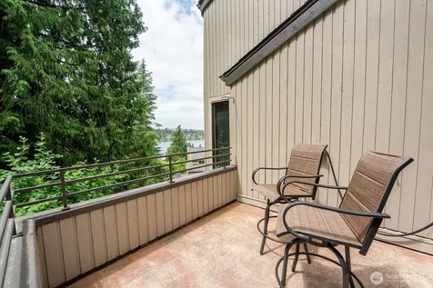 4818 102nd Lane NE Kirkland WA 98033