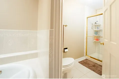 4818 102nd Lane NE Kirkland WA 98033