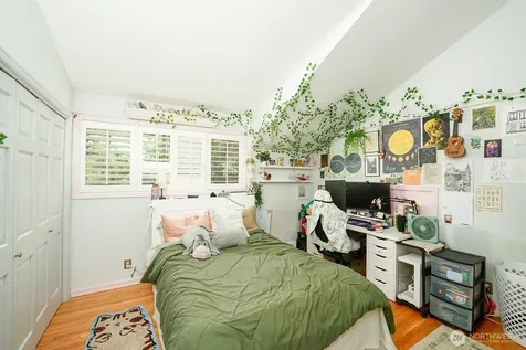 4818 102nd Lane NE Kirkland WA 98033