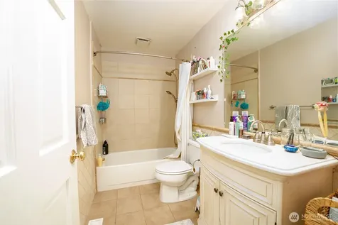 4818 102nd Lane NE Kirkland WA 98033