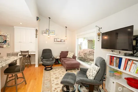 4818 102nd Lane NE Kirkland WA 98033