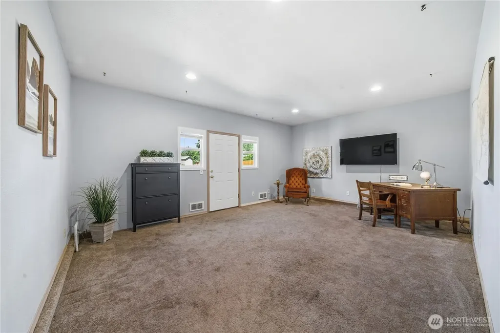 6113 148th Avenue NE Lake Stevens WA 98258