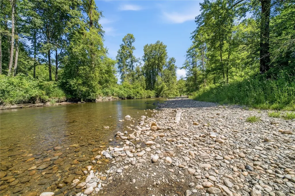 6113 148th Avenue NE Lake Stevens WA 98258