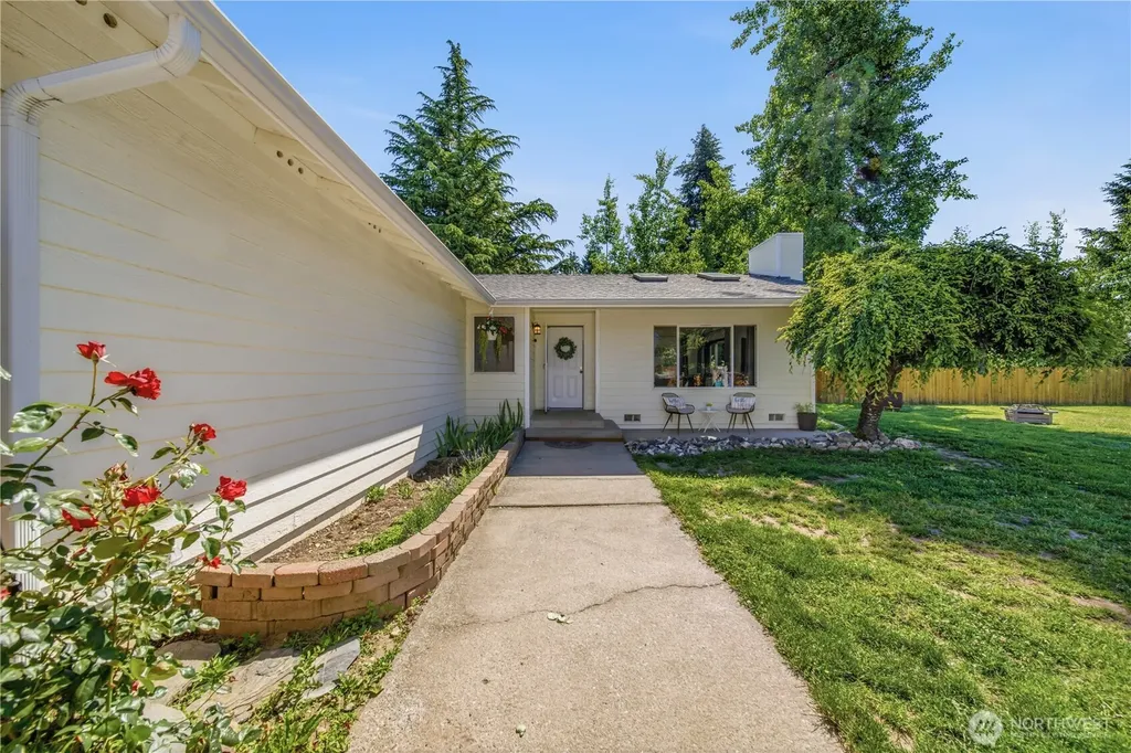 6113 148th Avenue NE Lake Stevens WA 98258