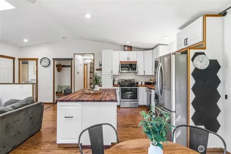 6113 148th Avenue NE Lake Stevens WA 98258