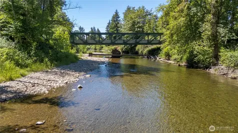 6113 148th Avenue NE Lake Stevens WA 98258