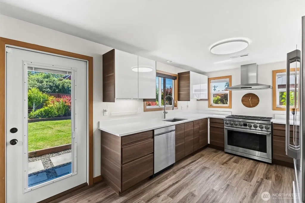 3275 Bennett Drive Bellingham WA 98225