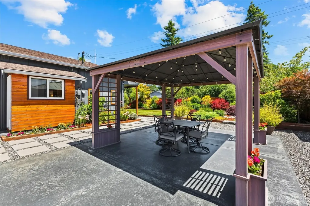3275 Bennett Drive Bellingham WA 98225