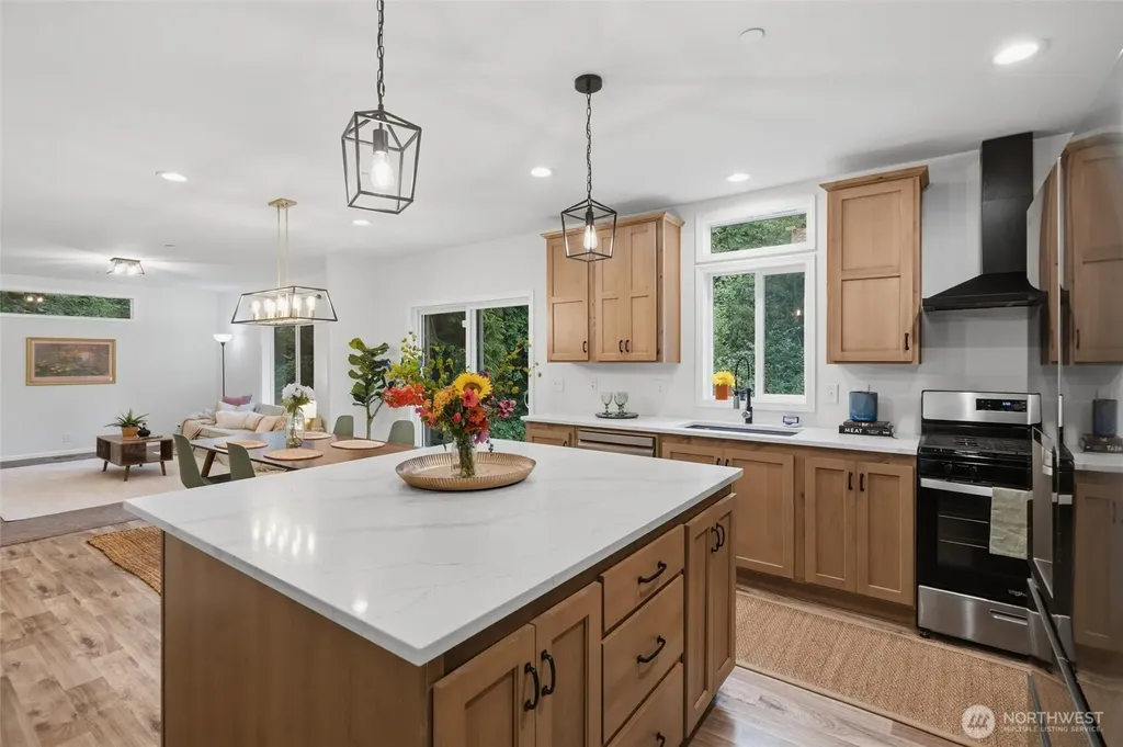 31571 Night Owl Avenue NE Kingston WA 98346
