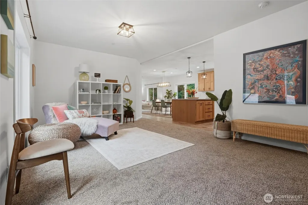 31571 Night Owl Avenue NE Kingston WA 98346