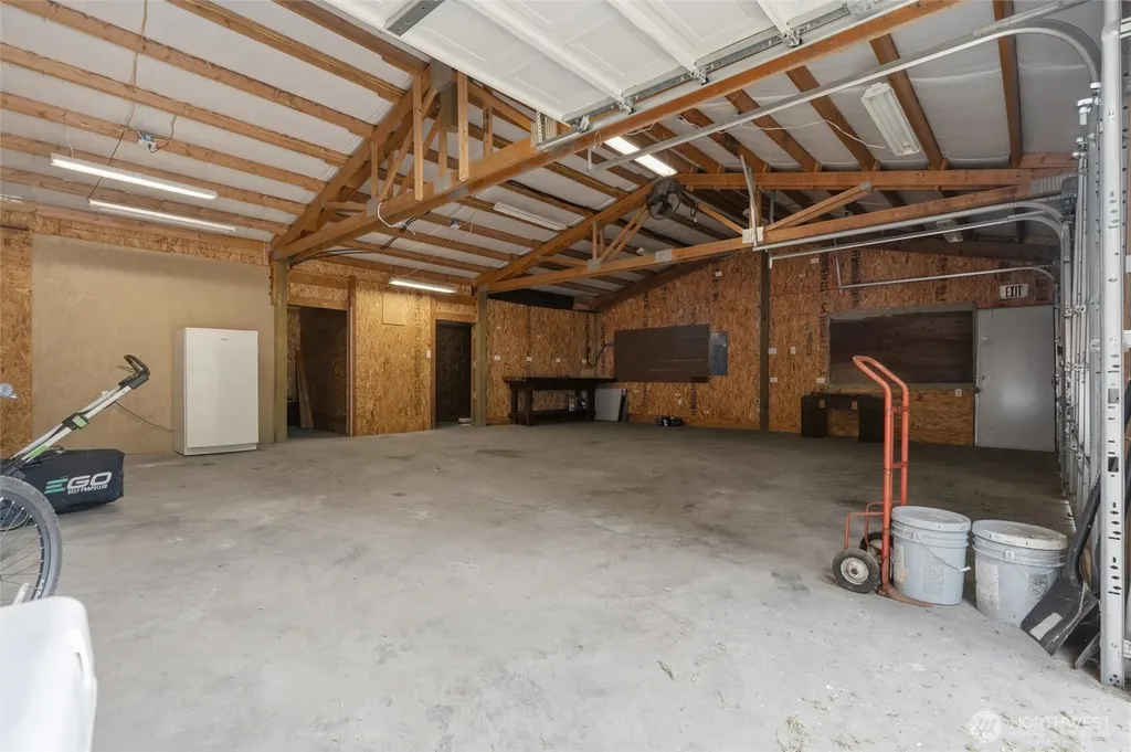 31571 Night Owl Avenue NE Kingston WA 98346