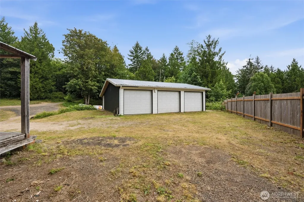 31571 Night Owl Avenue NE Kingston WA 98346