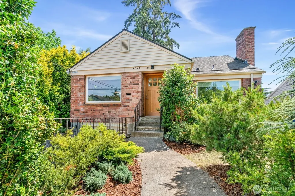 1705 N 82nd Street Seattle WA 98103