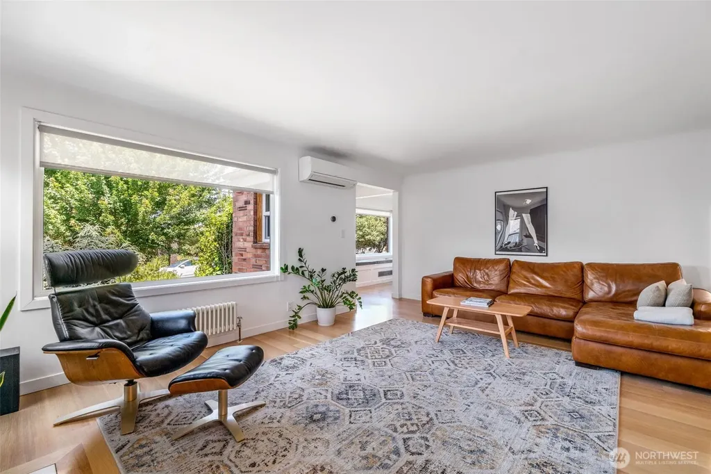 1705 N 82nd Street Seattle WA 98103