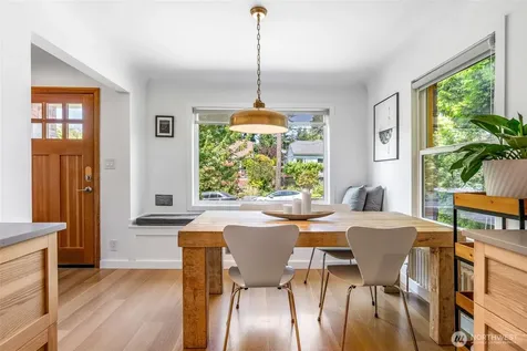 1705 N 82nd Street Seattle WA 98103