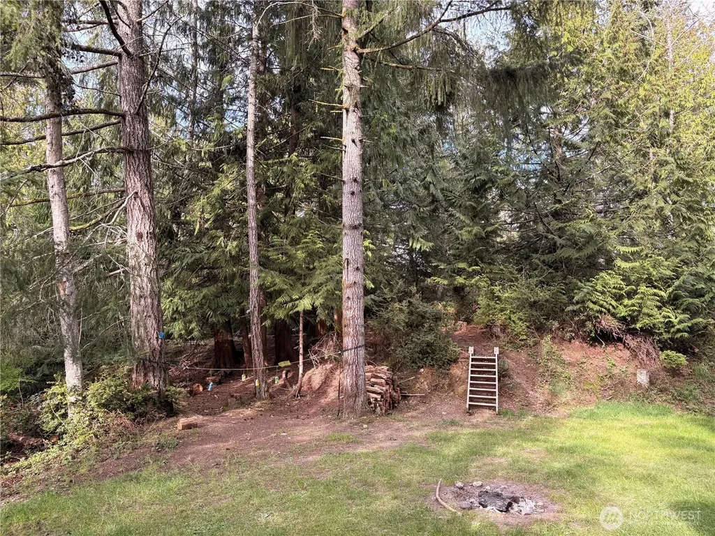 730 E Madrona Boulevard NW Lakebay WA 98349