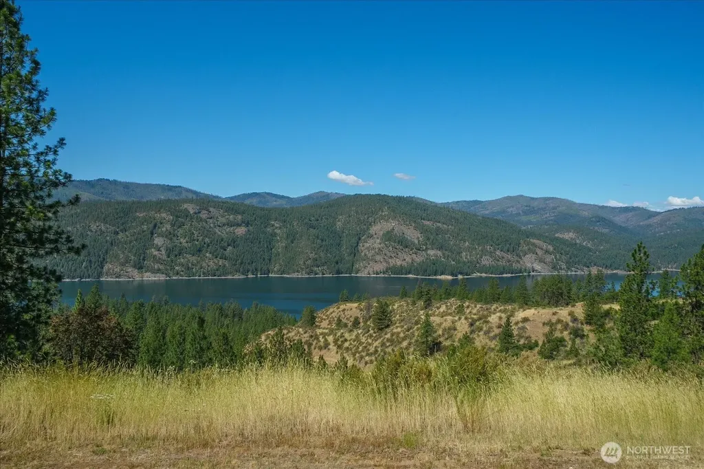 6472 Enterprise Road Fruitland WA 99129